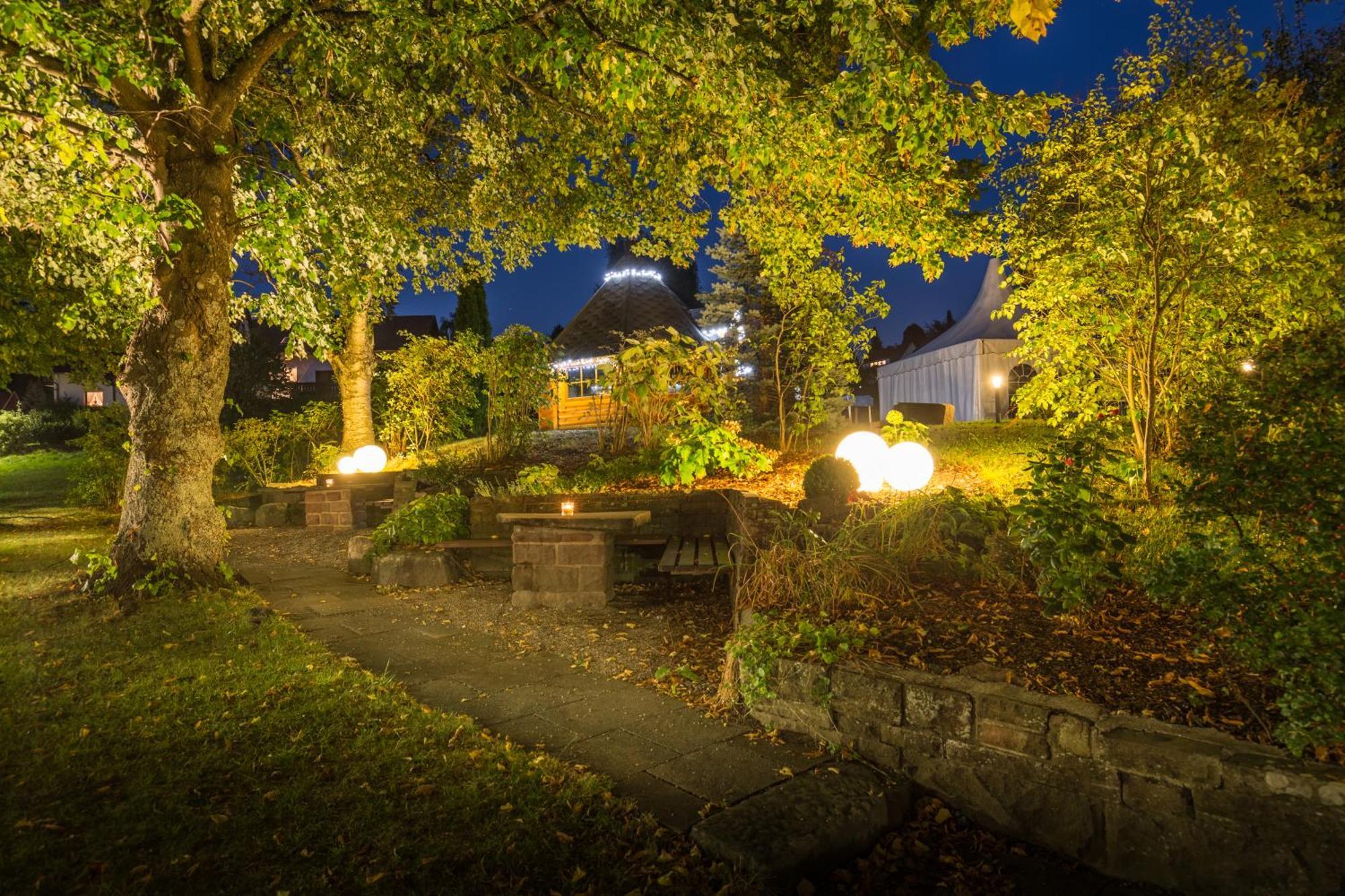 Hotel Restaurant Vinothek Lamm Bad Herrenalb Exteriör bild