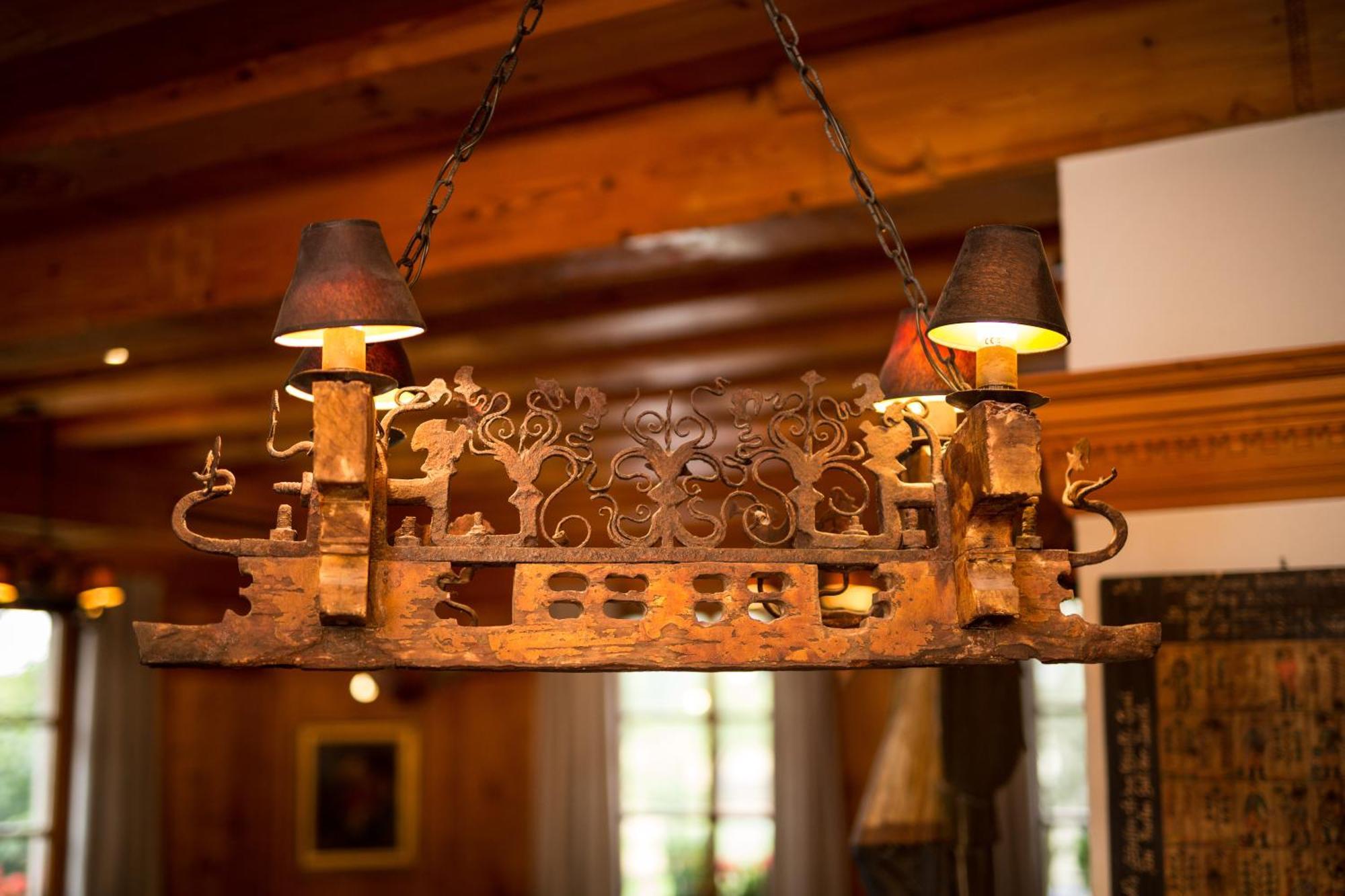Hotel Restaurant Vinothek Lamm Bad Herrenalb Exteriör bild